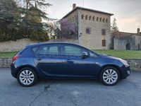 Usado Opel Astra Sportive 110 CV (80 kW) 2011 Azul Berlina