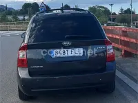 Usado Kia Carens Active 140 CV (102 kW) 2007 Negro Monovolumen