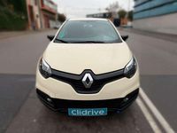 Usado Renault Captur Life 90 CV (66 kW) 2016 Beige SUV