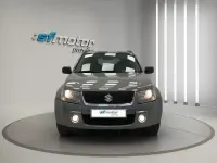 Usado Suzuki Grand Vitara 130 CV (95 kW) 2007 Gris metalizado SUV