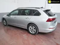 Usado VW Golf VIII Life 131 CV (96 kW) 2022 Gris / plata Familiar