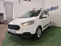 Usado Ford Tourneo Courier Trend 100 CV (73 kW) 2020 Blanco Monovolumen