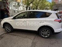 Usado Toyota RAV4 Hybrid Executive 197 CV (144 kW) 2018 Blanco SUV