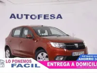 Usado Dacia Sandero Lauréate 75 CV (55 kW) 2017 Granate Berlina