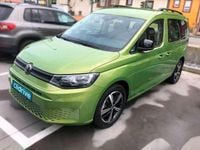 Usado VW Caddy 122 CV (89 kW) 2023 Verde Monovolumen