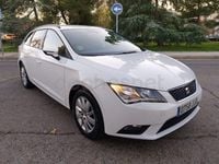 Usado Seat Leon CONNECT 110 CV (80 kW) 2015 Blanco Familiar