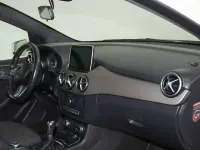 Usado Mercedes B180 109 CV (80 kW) 2015 Blanco Monovolumen