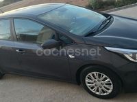 Usado Kia Ceed GT GT-Line 136 CV (100 kW) 2016 Gris / plata Berlina