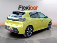 Usado Peugeot 208 Allure 101 CV (74 kW) 2025 Amarillo Utilitario