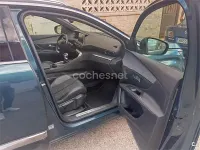 Usado Peugeot 5008 GT-line 130 CV (95 kW) 2020 Verde SUV