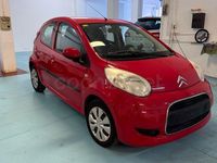 Usado Citroën C1 68 CV (50 kW) 2010 Rojo Utilitario