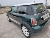 Usado Mini Cooper D 110 CV (80 kW) 2009 Verde Utilitario