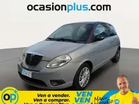 Usado Lancia Ypsilon 90 CV (66 kW) 2008 Gris Utilitario