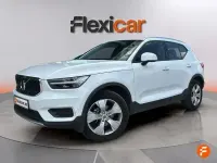 Usado Volvo XC40 Momentum 129 CV (94 kW) 2021 Blanco SUV
