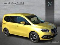 Usado Mercedes T180 116 CV (85 kW) 2025 Amarillo Monovolumen