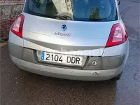 Usado Renault Mégane Expression 100 CV (73 kW) 2004 Gris / plata Berlina