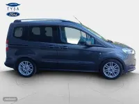 Usado Ford Tourneo Courier Titanium 95 CV (69 kW) 2017 Gris Monovolumen