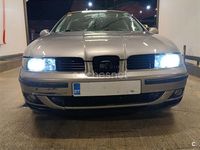 Usado Seat Leon Stella 105 CV (77 kW) 2003 Gris / plata Berlina