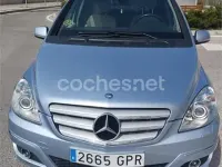 Usado Mercedes B200 140 CV (102 kW) 2009 Gris / plata Monovolumen