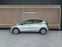 Usado Ford Fiesta Limited 75 CV (55 kW) 2021 Gris / plata Berlina