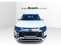 Usado Mitsubishi Outlander P-HEV 224 CV (164 kW) 2019 Blanco SUV