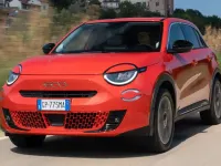 Usado Fiat 600 La Prima 101 CV (74 kW) 2025 SUV