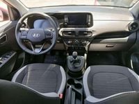 Usado Hyundai i10 79 CV (58 kW) 2025 Rojo Utilitario