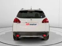 Usado Peugeot 2008 Allure 110 CV (80 kW) 2018 Blanco SUV