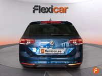 Usado VW Passat 122 CV (89 kW) 2023 Azul Familiar