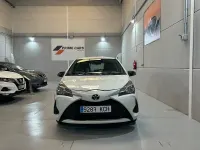 Usado Toyota Yaris Active 111 CV (81 kW) 2017 Blanco Berlina