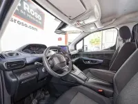 Usado Peugeot Rifter GT 130 CV (95 kW) 2023 Gris / plata Monovolumen
