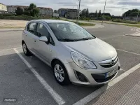 Usado Opel Corsa Selective 85 CV (62 kW) 2013 Plateado Utilitario