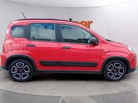 Usado Fiat Panda 71 CV (52 kW) 2022 Rojo Utilitario