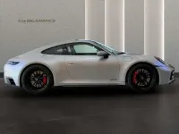 Usado Porsche 992 480 CV (353 kW) 2022 Plateado Coupe