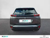 Usado Peugeot 2008 Active 110 CV (80 kW) 2022 Gris SUV