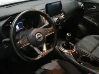 Usado Nissan Juke Tekna 114 CV (83 kW) 2023 Lunar white (metalizado) techo SUV