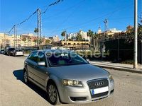 Usado Audi A3 Ambition 102 CV (75 kW) 2005 Gris / plata Berlina
