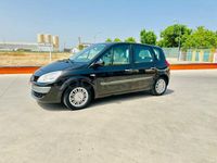 Usado Renault Scénic II Dynamique 105 CV (77 kW) 2008 Negro Monovolumen