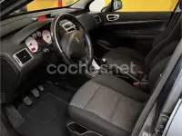 Usado Peugeot 307 110 CV (80 kW) 2007 Gris / plata Berlina