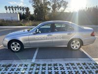 Usado Mercedes E320 Avantgarde 224 CV (164 kW) 2004 Gris / plata Berlina