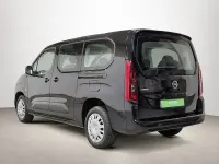 Usado Opel Combo Life 102 CV (75 kW) 2022 Negro Monovolumen