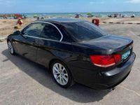 Usado BMW 330 Cabriolet 245 CV (180 kW) 2007 Negro Descapotable