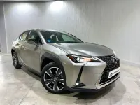 Usado Lexus UX 184 CV (135 kW) 2021 Gris / plata SUV