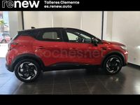 Usado Renault Captur Techno 145 CV (106 kW) 2025 Rojo SUV