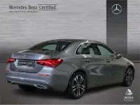 Usado Mercedes A180 136 CV (100 kW) 2024 Gris / plata Berlina