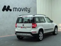 Usado Skoda Yeti Ambition 110 CV (80 kW) 2015 Blanco SUV