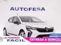 Usado Renault Clio V SE 65 CV (47 kW) 2023 Blanco Berlina