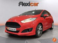 Usado Ford Fiesta Sport 125 CV (91 kW) 2015 Rojo Utilitario