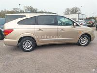 Usado Ssangyong (KGM) Rodius 165 CV (121 kW) 2010 Beige Monovolumen