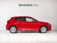 Usado Skoda Fabia Selection 95 CV (69 kW) 2024 Rojo Utilitario